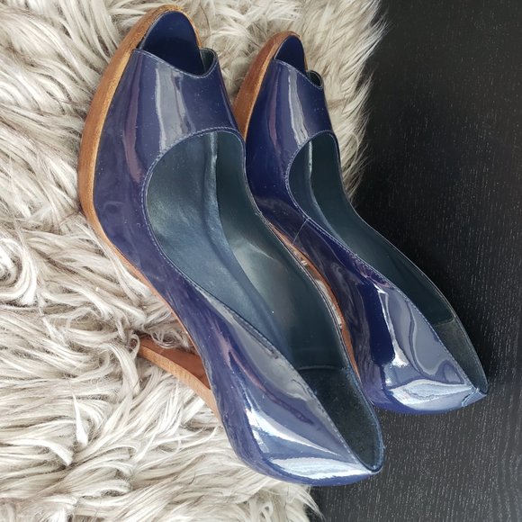 Vintage peep-toe patent leather Aldo pumps - Picture 2 of 10